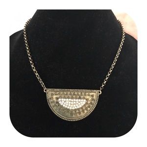 🔶Definitely Different Necklace🔶